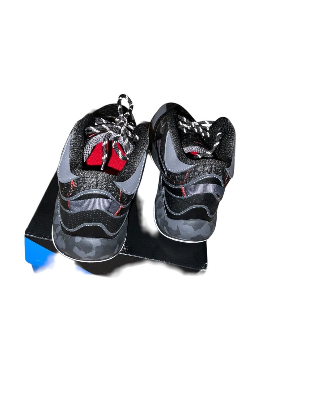 Shaq Speed Demon 2.0 Size 10 Basketball Shoes Black, White, And Red. Brand New - Picture 3 of 6